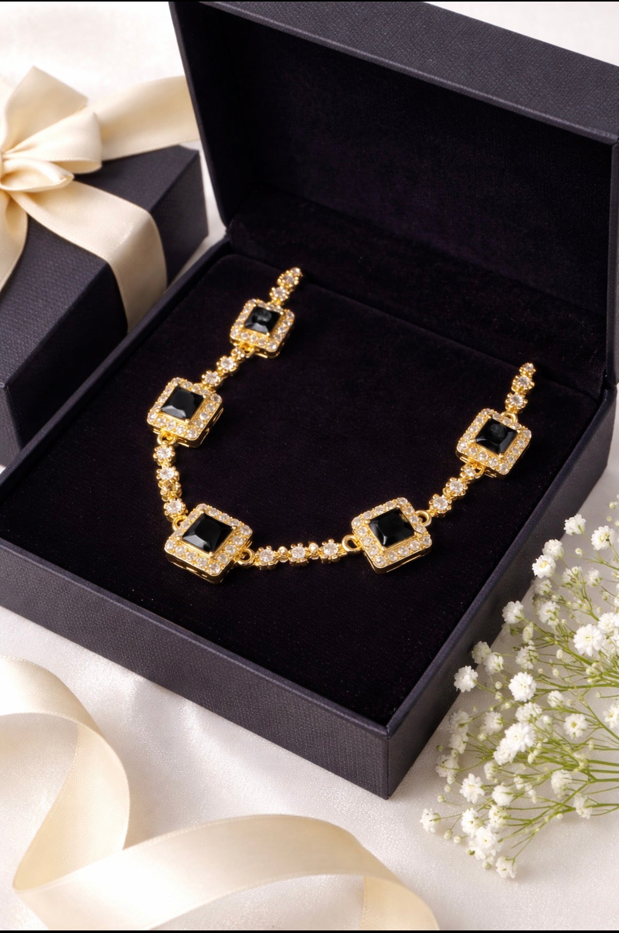 Verona Noir Crystal Bracelet